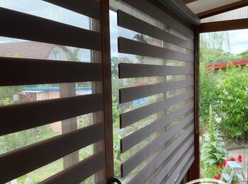 Roleta den a noc v zimní zahradě rodiiného domu